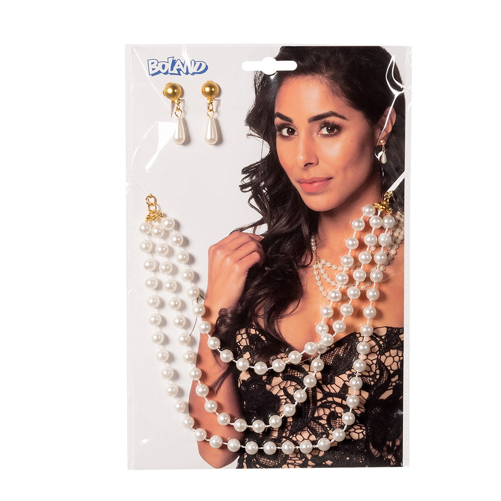 Collier de perles triple rang avec boucles d'oreilles assorties