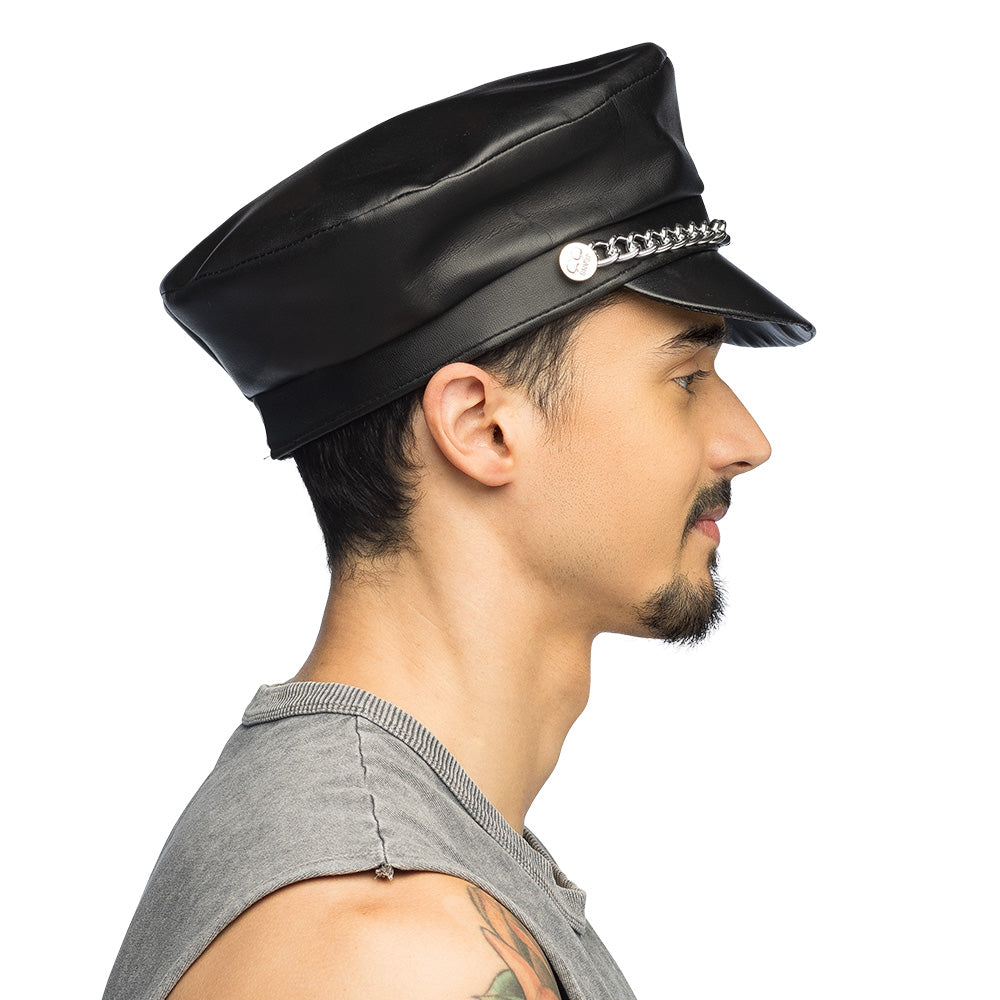 Casquette Chauffeur Cuir Noir Chaîne Argentée Unisexe
