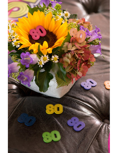 10 Confettis de table en bois années 80 3 x 3 cm