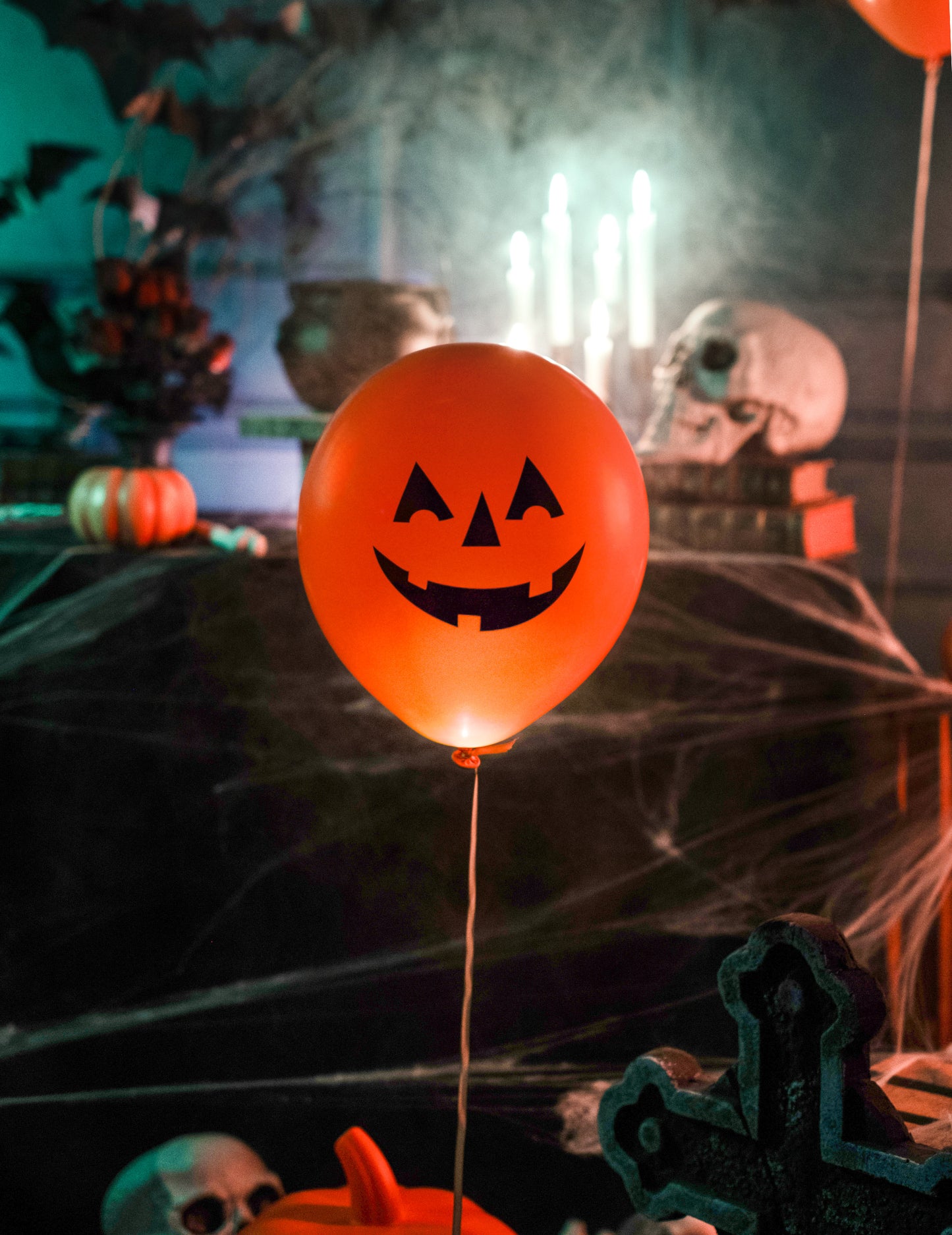 4 Ballons LED citrouille Halloween 27,5 cm