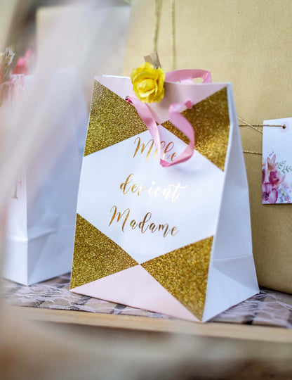 4 Sacs en carton Mlle devient madame rose et doré 15 x 20 cm