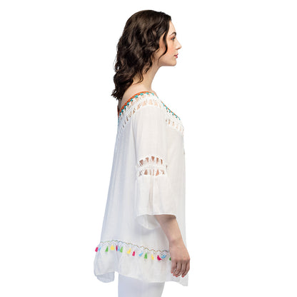Tunique Blanche Bohème Chic avec Franges Colorées