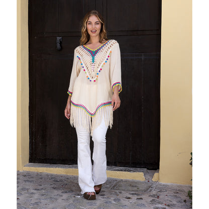 Poncho Bohème Chic avec Franges et Pompons Colorés