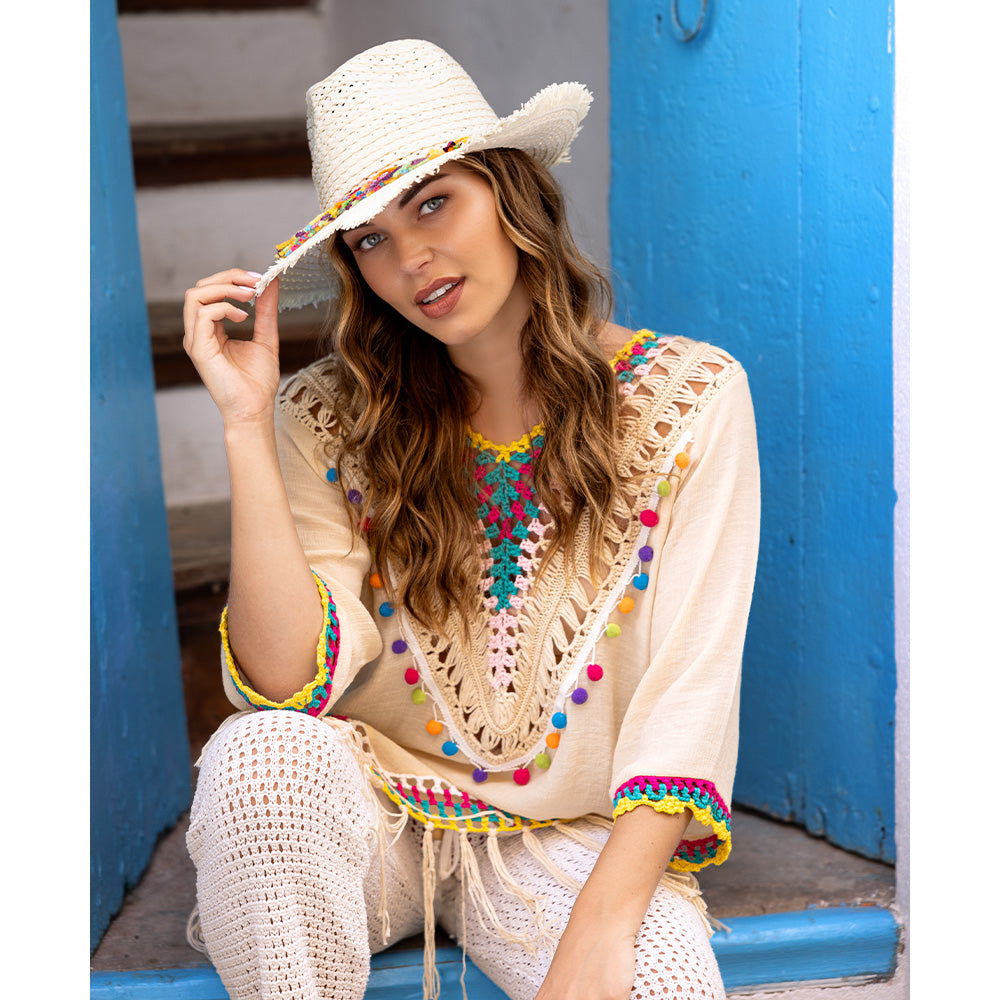 Poncho Bohème Chic avec Franges et Pompons Colorés