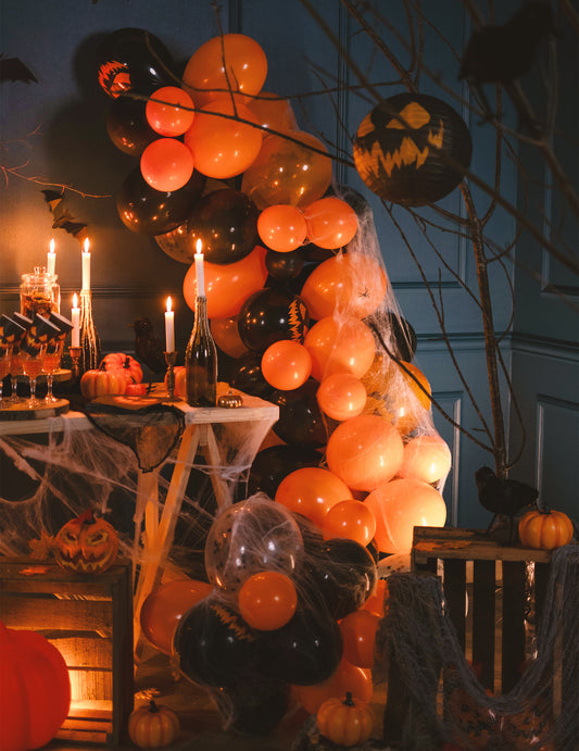 50 Ballons noirs et oranges Halloween 30 cm