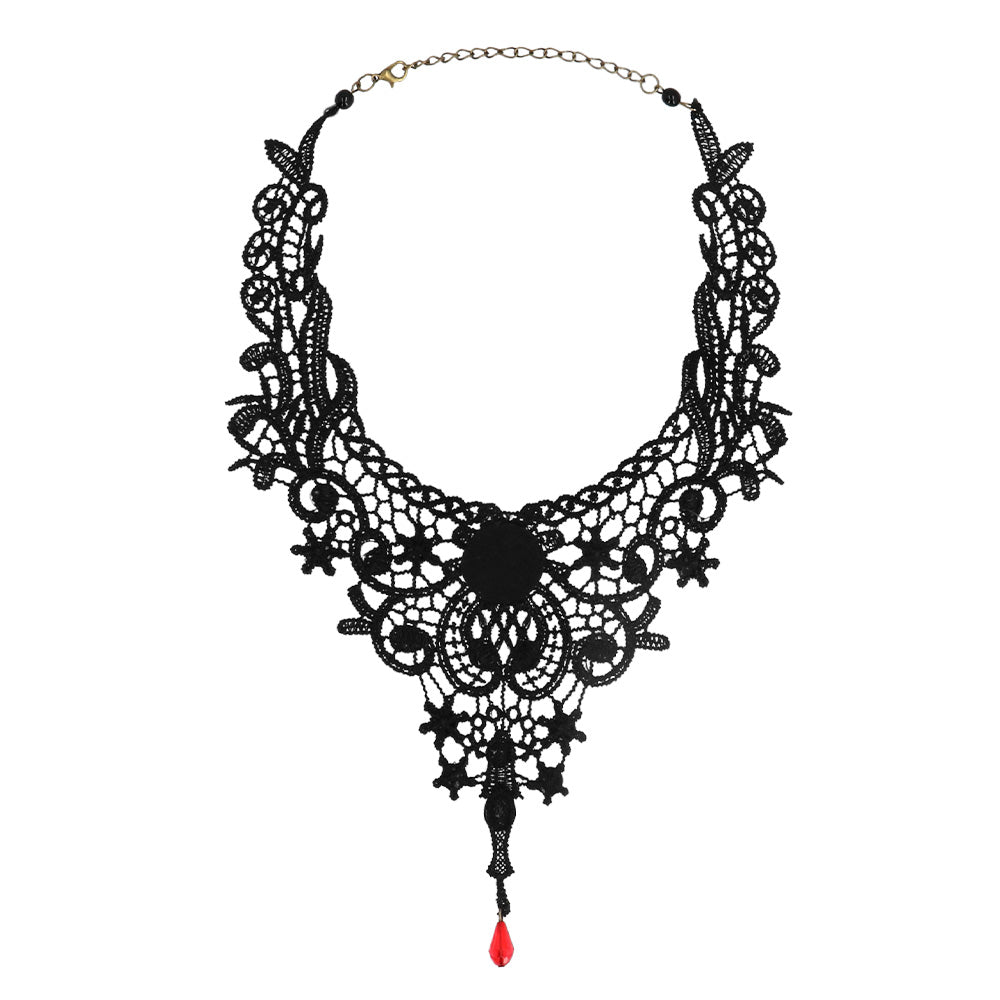 Collier Gothique Dentelle Noire avec Cristaux Rouges