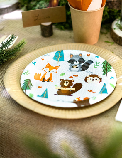 8 Petites assiettes en carton animaux de la forêt 18 cm