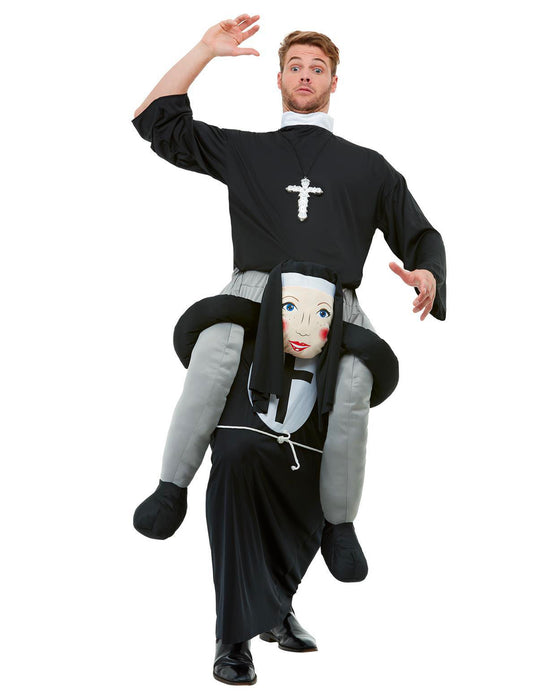 Déguisement homme à dos de religieuse adulte