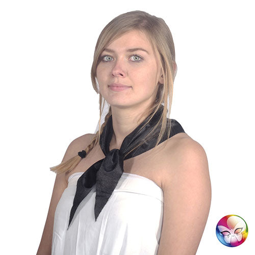 Black triangle scarf